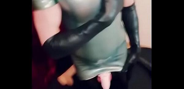  Moni Sissy Latex anal